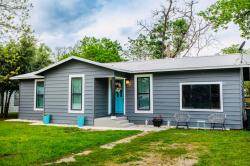 144 Hickory Street Luling, TX 78648