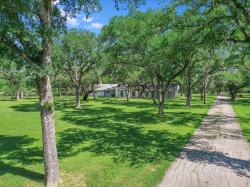 780 Oakdale Drive Sunset Valley, TX 78745