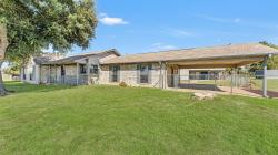 1252 County Road 106 Paige, TX 78659