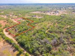 600 Country Breeze Floresville, TX 78114