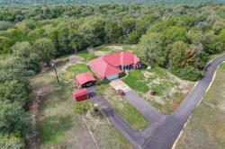 1495 Makinson Road West Point, TX 78963