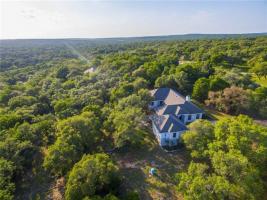 1500 Cascade Trl, San Marcos, TX 78666