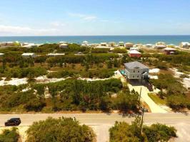 Driftwood Dr, Gulf Shores, AL 36542