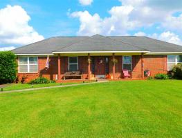 21700 Shadowbrook Street, Robertsdale, AL 36567