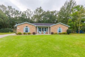 529 W Amanda Avenue, Foley, AL 36535