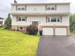 1420 Carnegie Dr Vestal, NY 13850