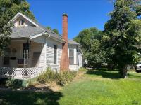 245 S 6th St Hot Springs, SD 57747
