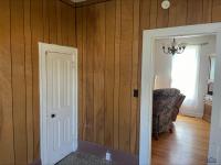 245 S 6th St Hot Springs, SD 57747