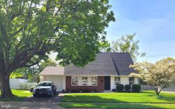 67 Cleft Rock Road Levittown, PA 19057