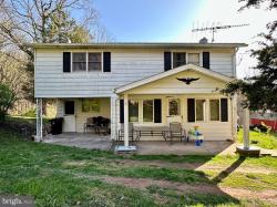 10592 Lincoln Highway Mcconnellsburg, PA 17233