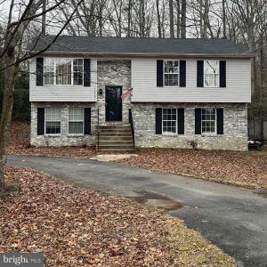 11961 Canyon Trail Lusby, MD 20657