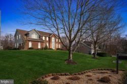 29 Cross Point Drive Owings, MD 20736