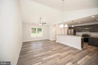 405 Cedar Ln Colonial Beach, VA 22443