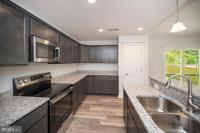 405 Cedar Ln Colonial Beach, VA 22443