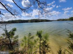 922 Skipjack Road Kinsale, VA 22488