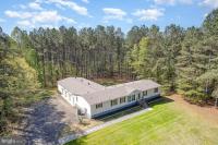 1223 Ullainee Road Caret, VA 22436