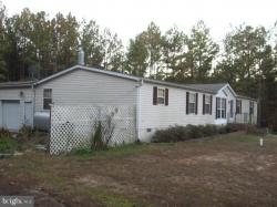 1223 Ullainee Road Caret, VA 22436