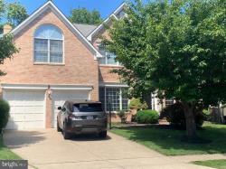 8186 Madrillon Oaks Court Vienna, VA 22182