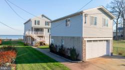 3827 Bay Drive Middle River, MD 21220