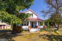 2294 Strasburg Road Front Royal, VA 22630