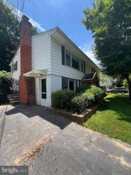 107 Patrick Street SE Vienna, VA 22180