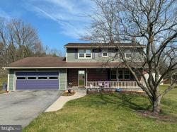 228 Forest View Drive Kutztown, PA 19530