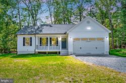 395 Monticello Dr Colonial Beach, VA 22443