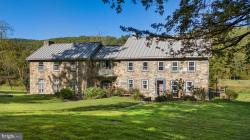 1525 Hollow Road Chester Springs, PA 19425