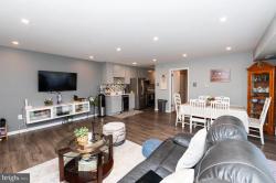 208 Park Terrace Court SE 53 Vienna, VA 22180