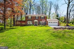 293 Aronimink Dr. Newtown Square, PA 19073