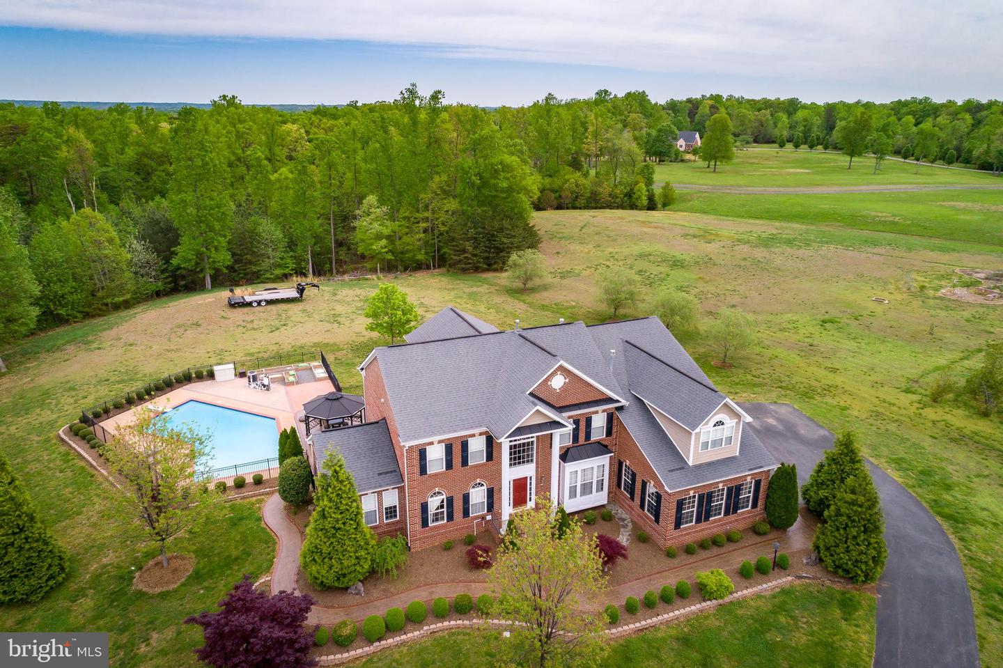 Stunning Home For Sale in Fredericksburg, VA. $899,000