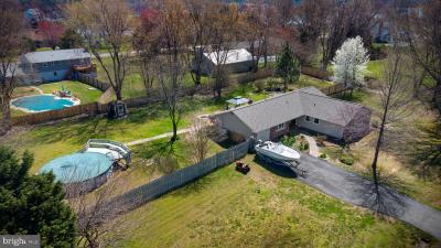 303 Oxbow Drive, Stevensvile