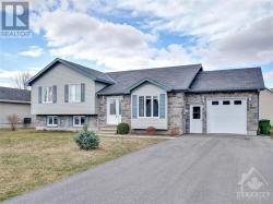 13 TABITHA CRESCENT Chesterville, ON K0C1H0