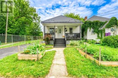 174 ROSS AVENUE Sarnia, ON N7T1J7