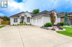 429 AUTUMN BREEZE DRIVE Sarnia, ON N7S0B8