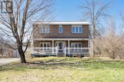 925 BURCHILL ROAD Montague, ON K0G1N0