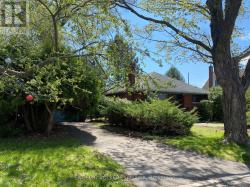 556 DUNBRACK STREET Ottawa, ON K1K1J5