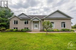 3782 ETIENNE ROAD Sarsfield, ON K0A3E0
