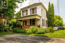 62 RUSSELL STREET E Smiths Falls, ON K7A1G4