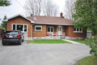 2009 Prince Of Wales Drive, Ottawa, Ontario K2C3J7