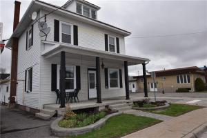 468 St-philippe Street Unit#a & B, Alfred, Ontario K0B1A0