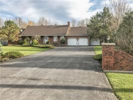 2055 Valley Street, Moose Creek, Ontario K0C1W0
