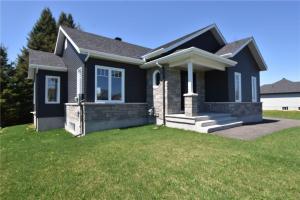 93 Richard Street, Alfred, Ontario K0B1A0