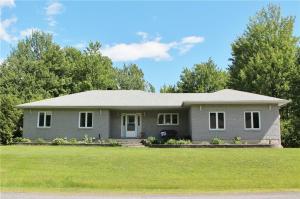 41 Linda Street, Limoges, Ontario K0A2M0