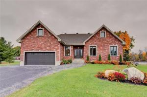 711 Chemin Du Parc Road, L'orignal, Ontario K0B1K0