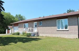 1812 Route 600 W Route, St Albert, Ontario K0A3C0