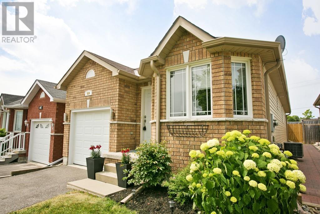 620 Clancy Crescent Peterborough For Sale