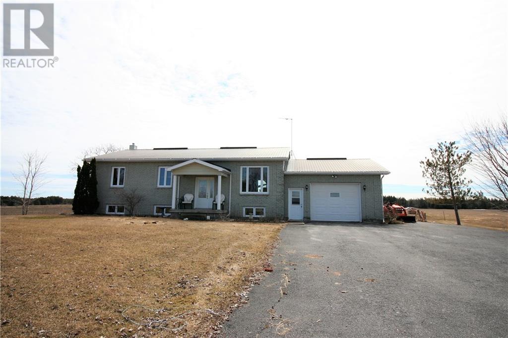 A VENDRE / FOR SALE! HOBBY FARM 22 ACRES...