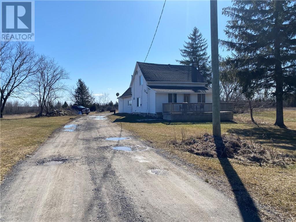 MLS 1233778 1290 Concession 2 Road Alfred, Ontario K0B1A0