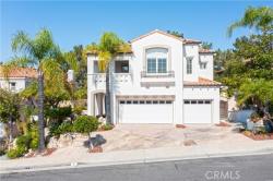 5 Encinal Lake Forest, CA 92610